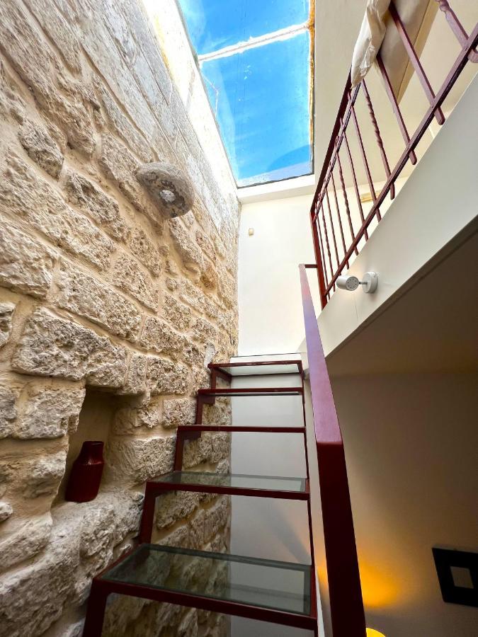 Palazzo Barone,Nel Cuore Del Borgo Antico. Apartamento Bari Exterior foto