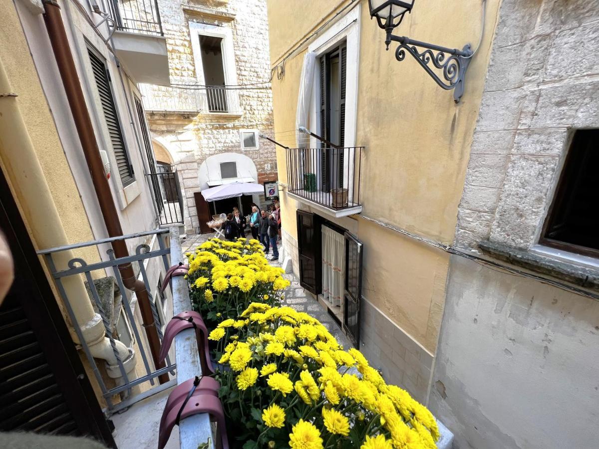 Palazzo Barone,Nel Cuore Del Borgo Antico. Apartamento Bari Exterior foto