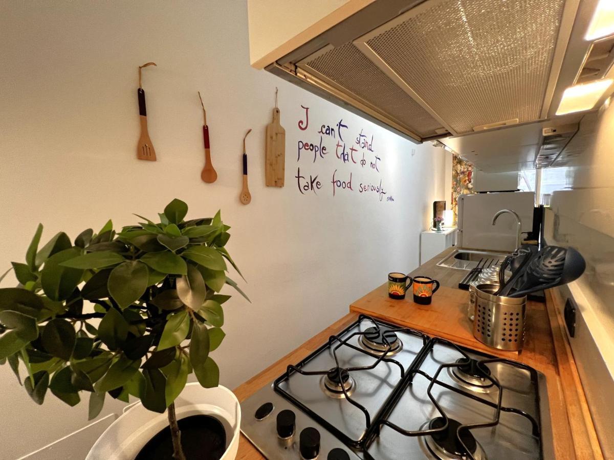 Palazzo Barone,Nel Cuore Del Borgo Antico. Apartamento Bari Exterior foto