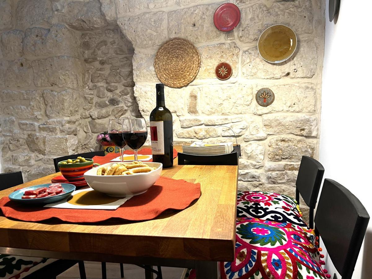 Palazzo Barone,Nel Cuore Del Borgo Antico. Apartamento Bari Exterior foto