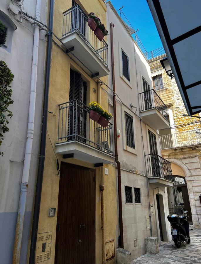 Palazzo Barone,Nel Cuore Del Borgo Antico. Apartamento Bari Exterior foto